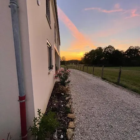 Gite De L Armance Casa de Férias